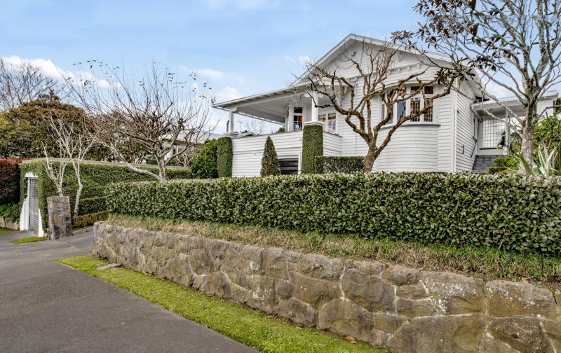 7 Lochiel Road, Remuera, Auckland - Carousel 2