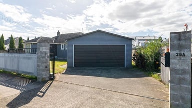 26A Margate Road, Blockhouse Bay, Auckland - Carousel 1