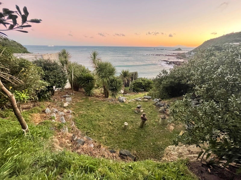 235 Houghton Bay Road, Houghton Bay, Wellington - Carousel 1