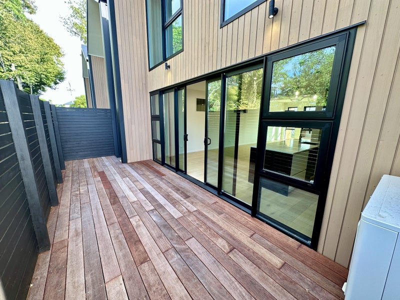 26 Burch Street, Mount Albert, Auckland - Carousel 13