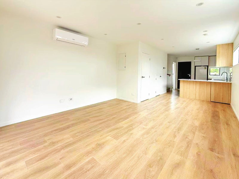 18A Arrow Road, Forrest Hill, Auckland - Carousel 2