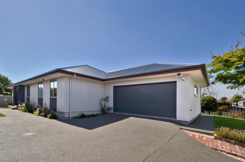 162 Queenspark Drive, Parklands, Christchurch - Carousel 2