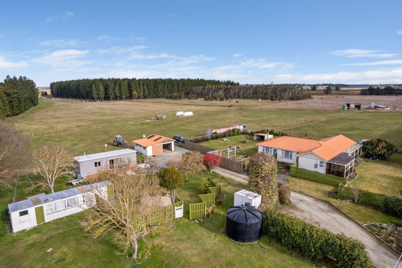 1887 Bealey Road, Christchurch - Carousel 2
