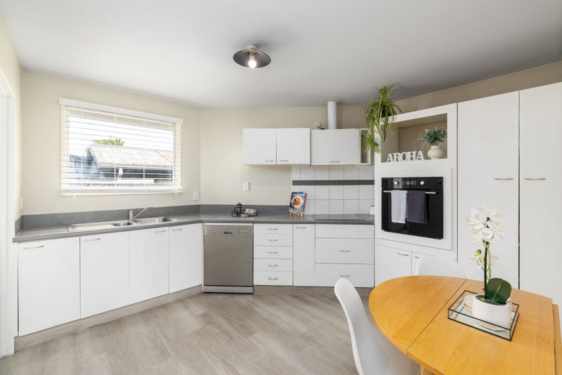 2/17 Seddon Street, Sydenham, Christchurch - Carousel 1