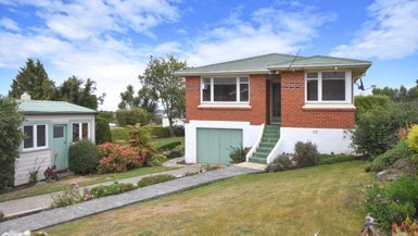 16 Shulma Street, Abbotsford, Dunedin - Carousel 1