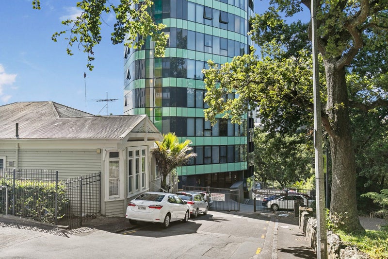 502/18 St Martins Lane, Grafton, Auckland - Carousel 1