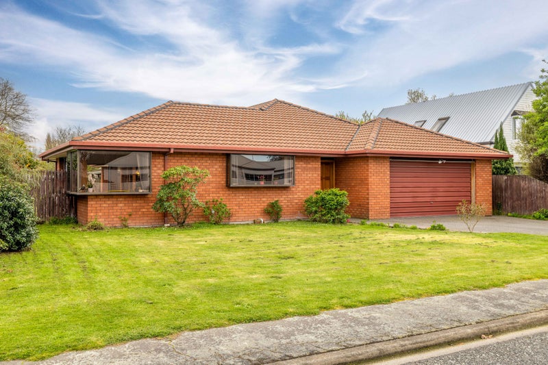 73 Regency Crescent, Redwood, Christchurch - Carousel 1