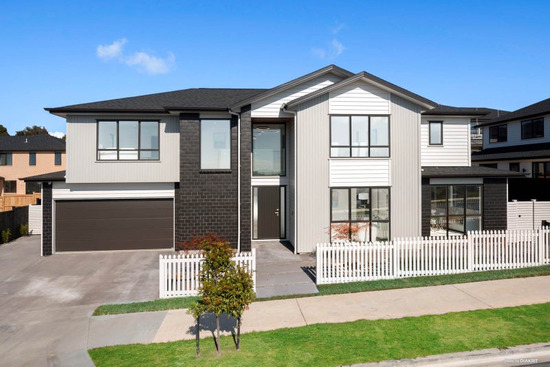 8 Paikea Street, Albany Heights, Auckland - Carousel 1