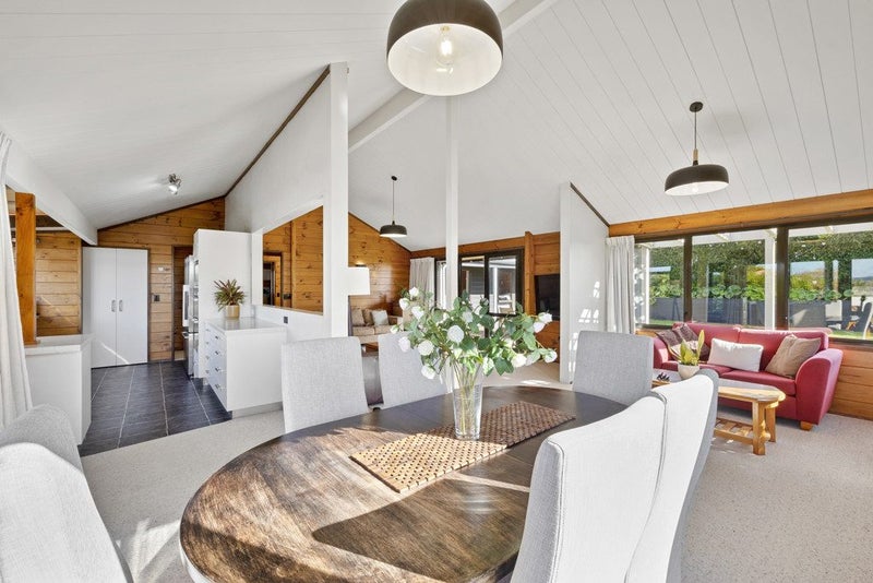 72A Tukapa Street, Westown, New Plymouth - Carousel 2