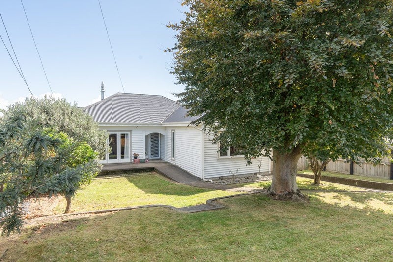 72 Storey Avenue, Forest Lake, Hamilton - Carousel 1