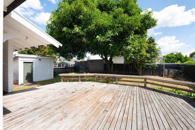 49 Firth Street, Hamilton East, Hamilton - Carousel 12