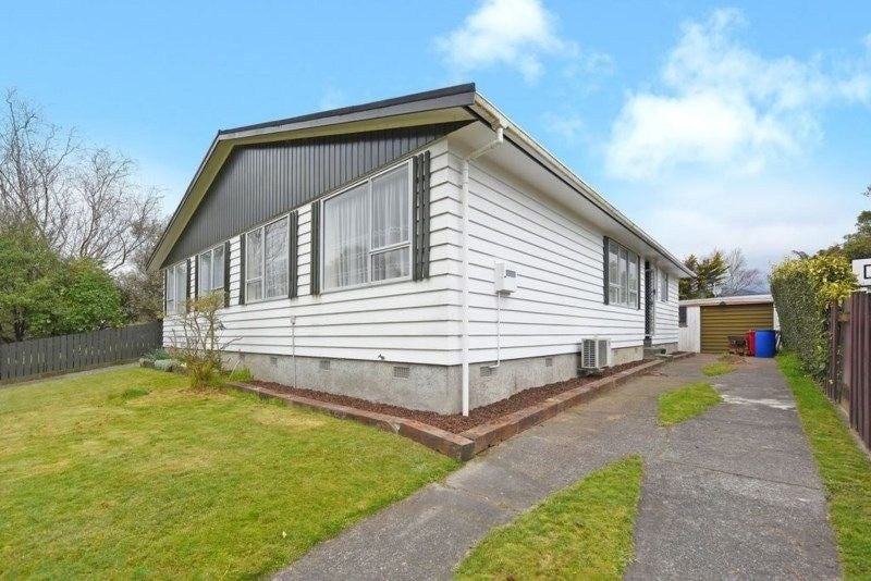 2/6 Indiana Grove, Tōtara Park, Upper Hutt - Carousel 2