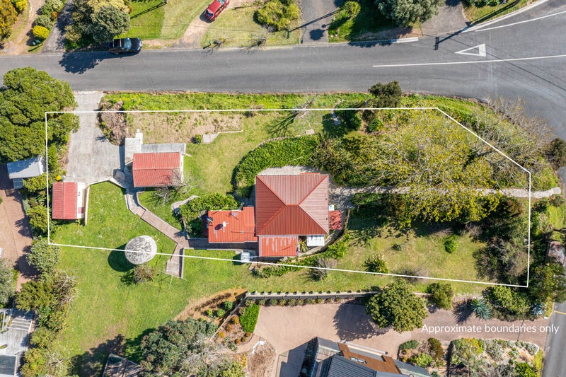1 Junction Road, Oneroa, Waiheke Island - Carousel 2