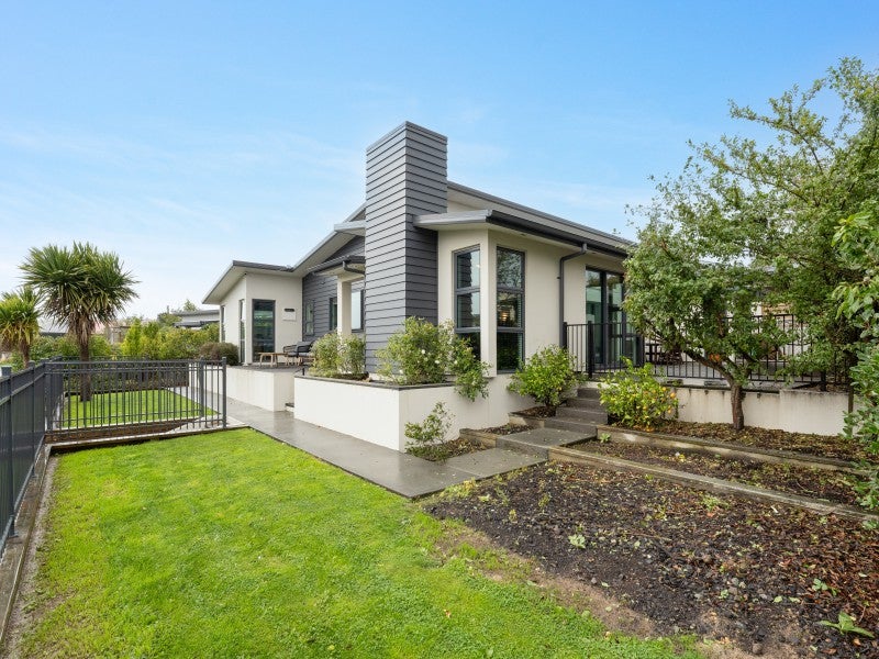 26 Grandvista Drive, Green Island, Dunedin - Carousel 2