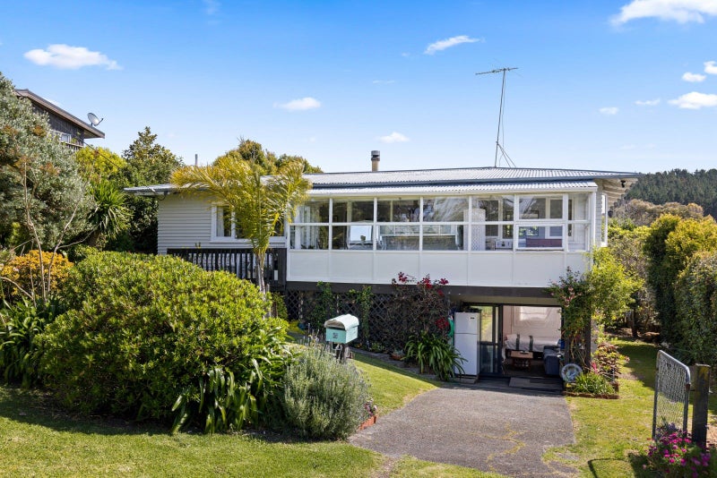 4 Seatoun Avenue, Warkworth - Carousel 2