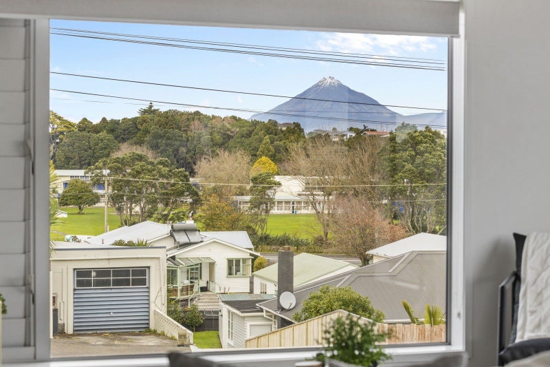 26 Birdwood Avenue, Moturoa, New Plymouth - Carousel 1