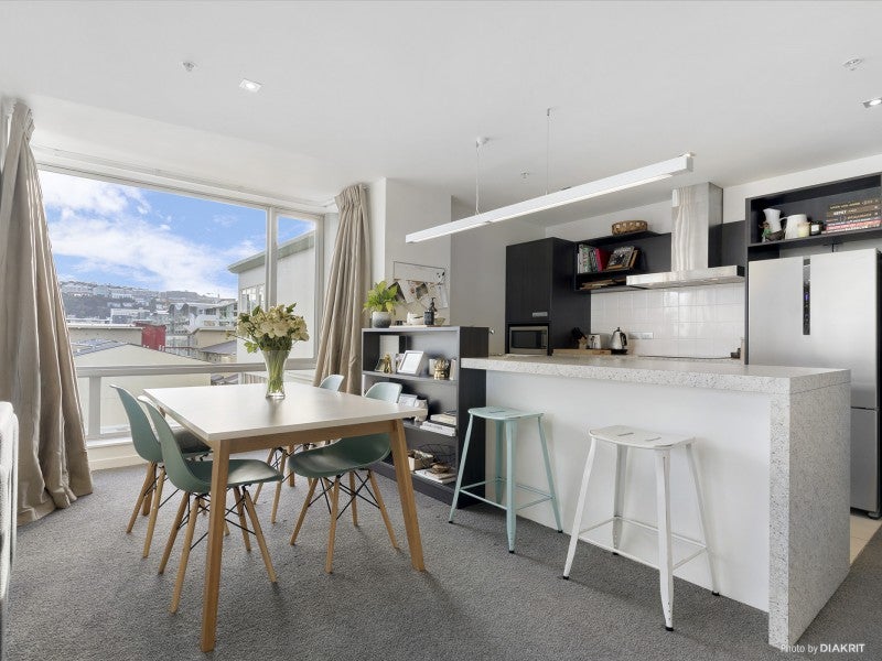6A/10 Lorne Street, Te Aro, Wellington - Carousel 2