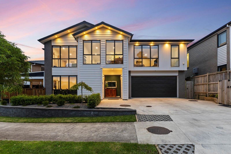 6 Koromeke Street, Flat Bush, Auckland - Carousel 1