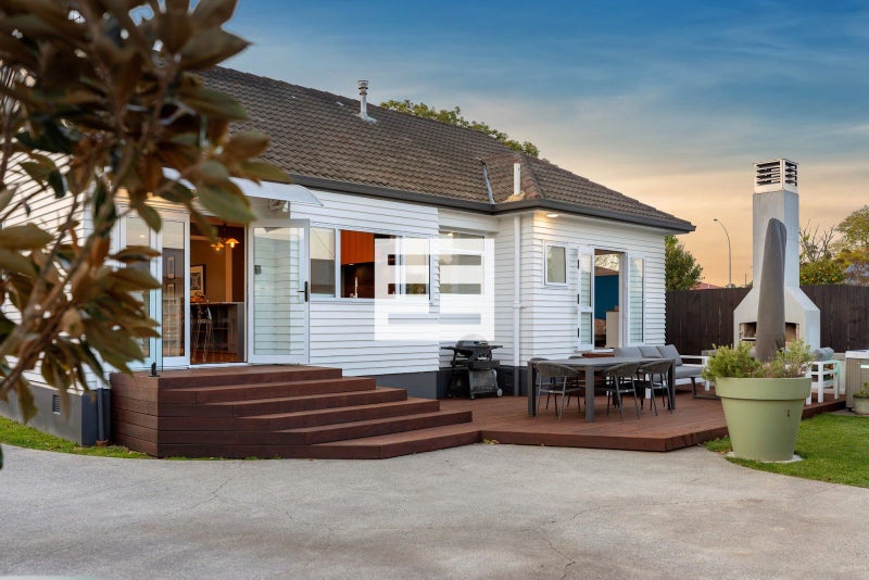 194 Edgecumbe Road, Tauranga South, Tauranga - Carousel 1