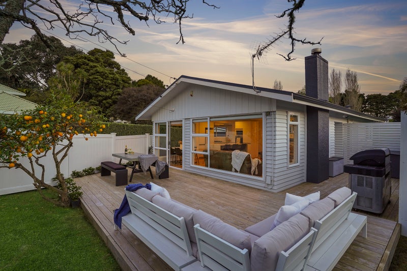 27 Kelvyn Grove, Hillpark, Auckland - Carousel 21