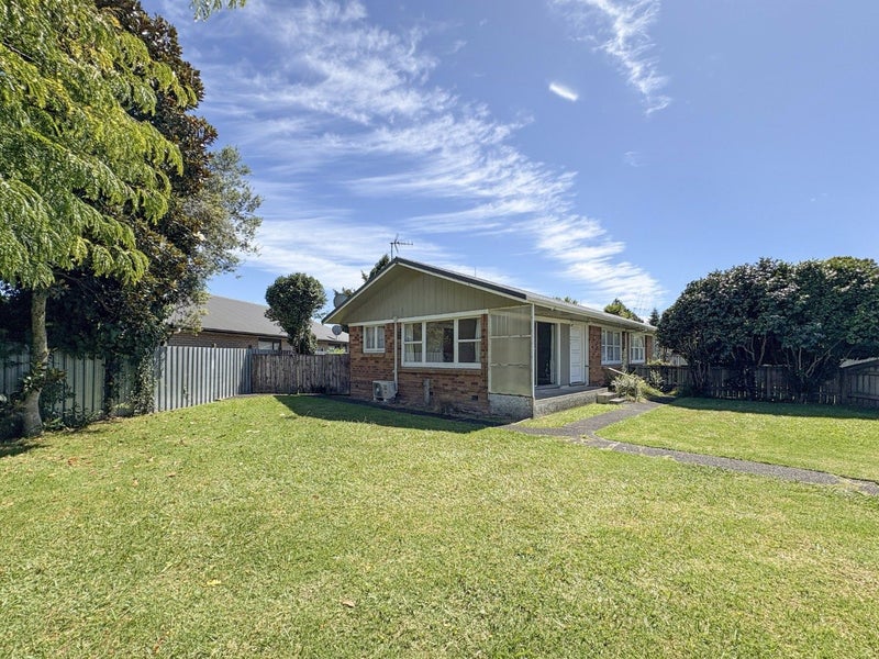 37A Tranmere Road, Fairfield, Hamilton - Carousel 1