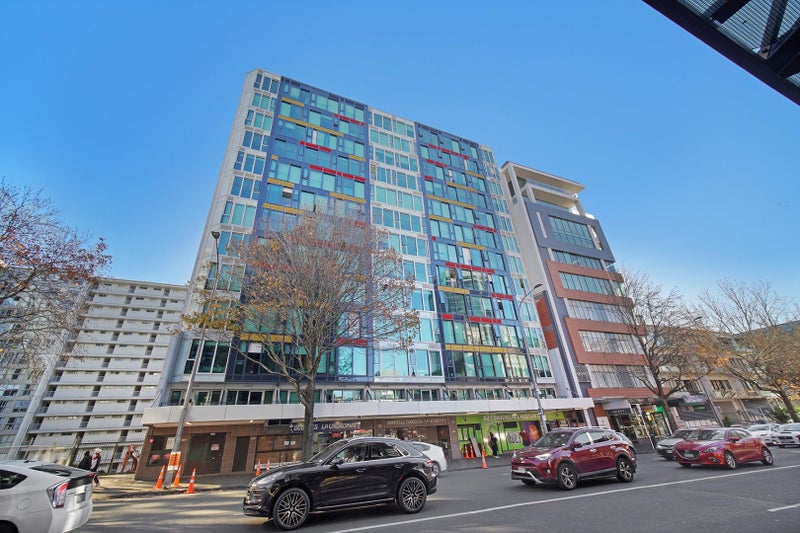 817/135 Hobson Street, Auckland Central, Auckland - Carousel 1