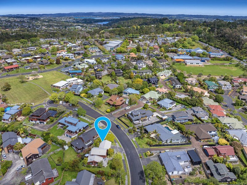 1/8 Rifleman Rise, Unsworth Heights, Auckland - Carousel 18