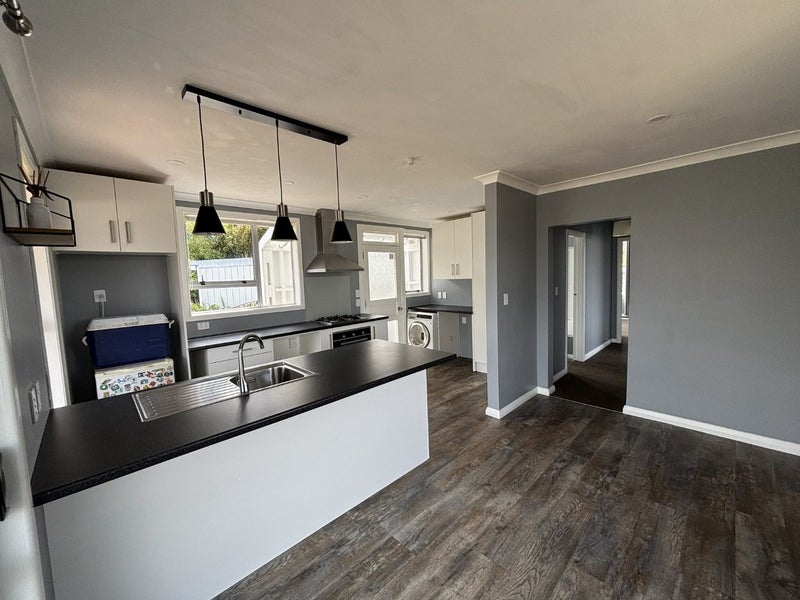 5 Te Puke Street, Titahi Bay, Porirua - Carousel 2