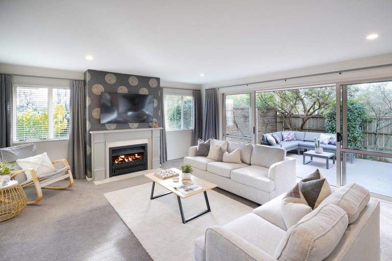 1 Coppinger Terrace, Aidanfield, Christchurch - Carousel 2