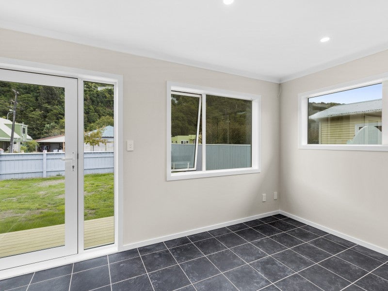 16 Owen Street, Belmont, Lower Hutt - Carousel 14