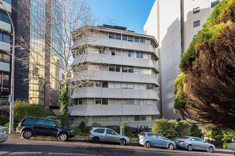 8H/2 Whitaker Place, Grafton, Auckland - Carousel 8