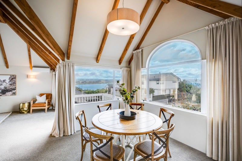 121 Thompson Road, Bluff Hill, Napier - Carousel 1