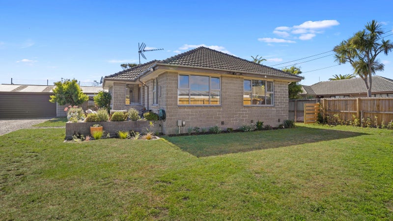 12 Leverett Place, North New Brighton, Christchurch - Carousel 1