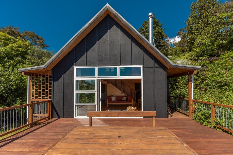 617 State Highway 41, Tokaanu - Carousel 2