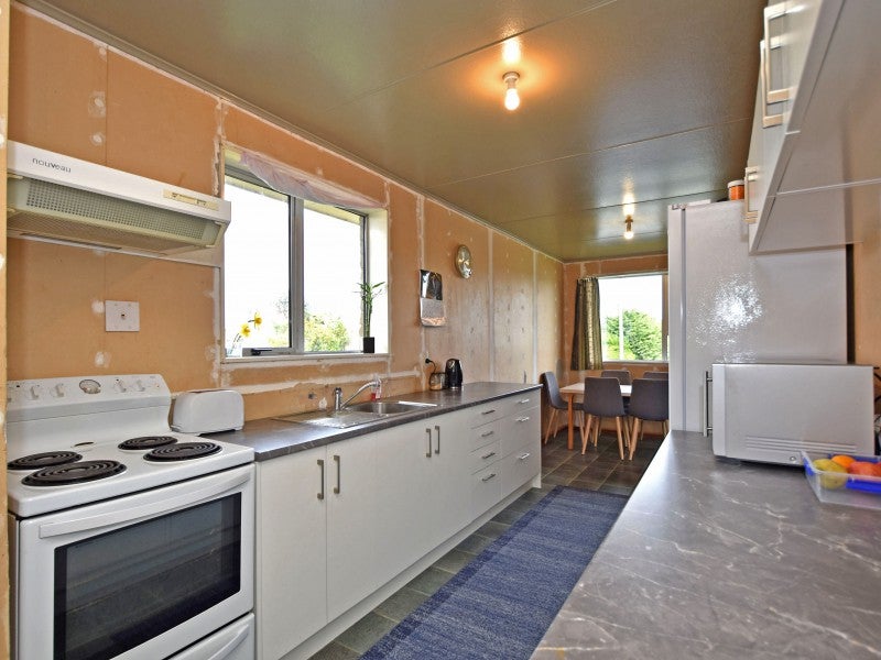 48 Humber Street, Clifton, Invercargill - Carousel 2