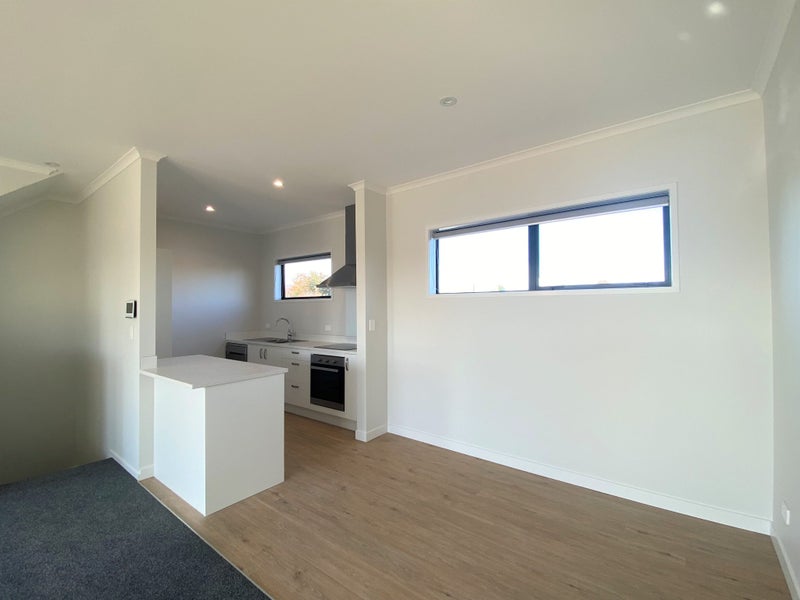 4/5 Peachgrove Road, Te Atatu Peninsula, Auckland - Carousel 14
