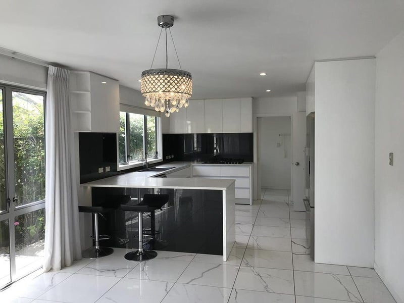 23 Selwyn Terrace, Thorndon, Wellington - Carousel 2