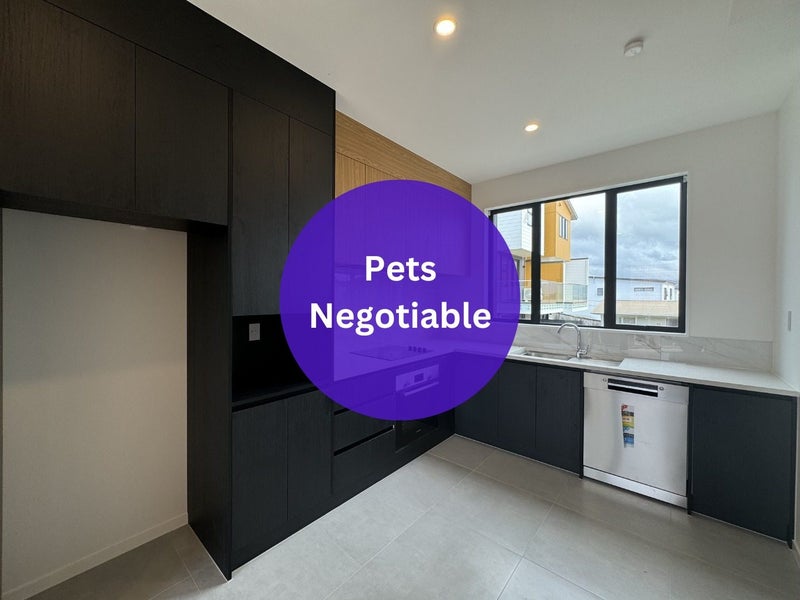 16/28 Lavelle Road, Henderson, Auckland - Carousel 1