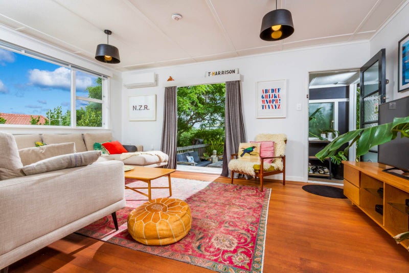 1/41 Auld Street, Torbay, Auckland - Carousel 2