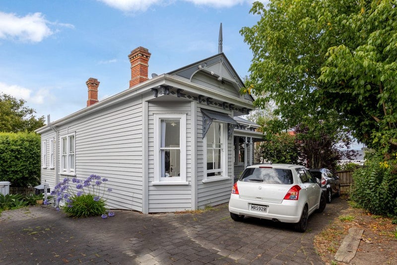 22 West End Road, Herne Bay, Auckland - Carousel 1