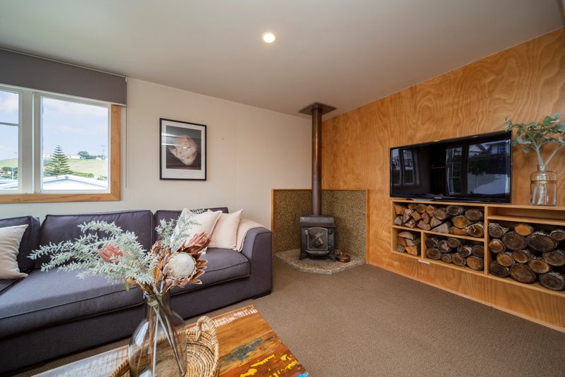 52 South Road, Blagdon, New Plymouth - Carousel 26