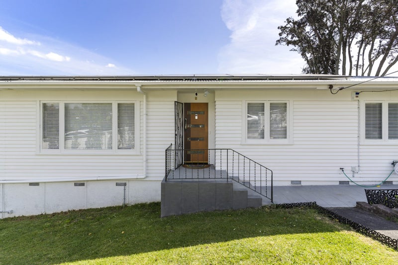 47 Huka Road, Birkenhead, Auckland - Carousel 1