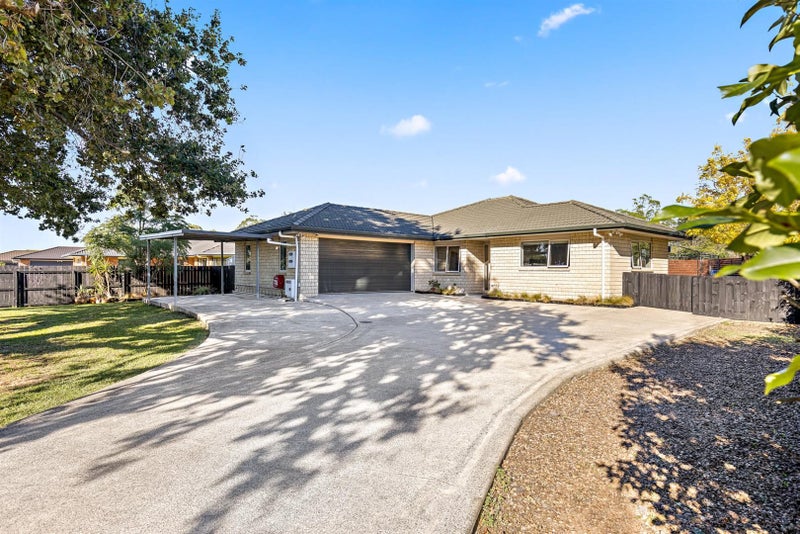 41 Chic Gardens, Parakai, Helensville - Carousel 24