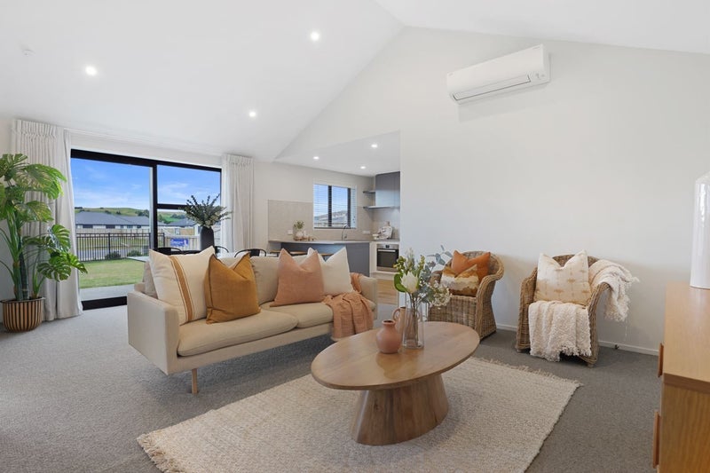 30 Hilton Drive, Amberley, Amberley - Carousel 1