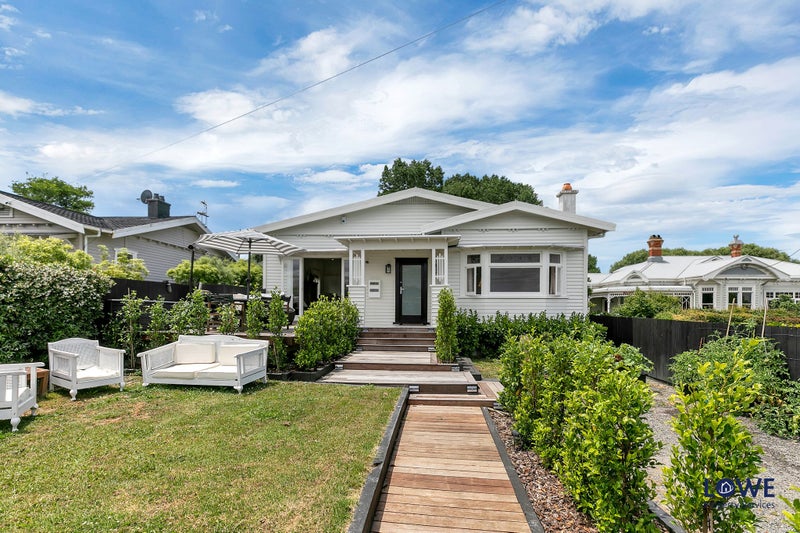 12 Birkley Road, Bayswater, Auckland - Carousel 1