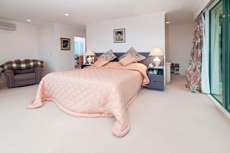 39 Ronaki Road, Mission Bay, Auckland - Carousel 26