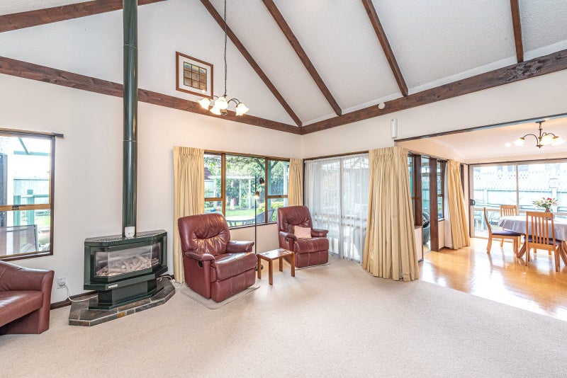 8 Cornwall Road, Springvale, Whanganui - Carousel 2