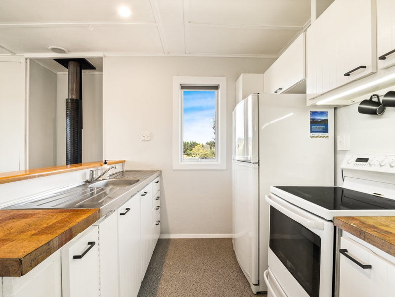 171 Edinburgh Street, Waikouaiti, Waikouaiti - Carousel 2