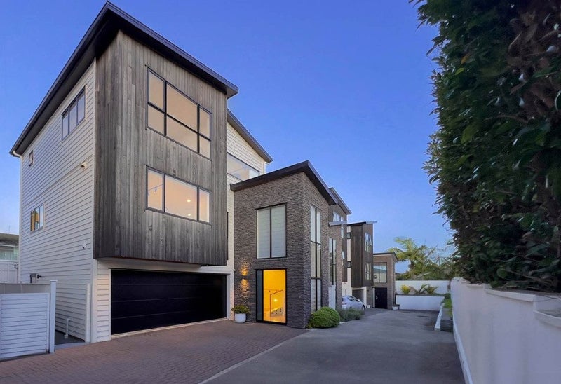 34B Esmonde Road, Takapuna, Auckland - Carousel 1
