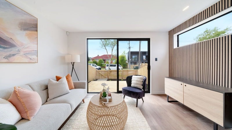 2/60 Yeovil Road, Te Atatu Peninsula, Auckland - Carousel 1